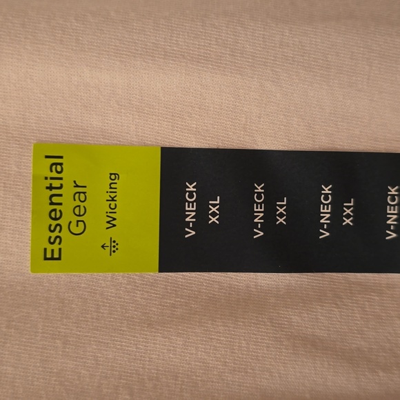 TEK GEAR BRAND WOMENS PLUS SIZE WHITE V-NECK SHORT SLEEVES TEE SIZE XXL - Picture 5 of 10